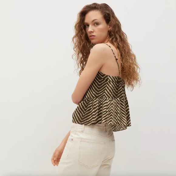 ๐คNWT - Flowy Zebra Printed Top Khasi - Picture 4 of 14